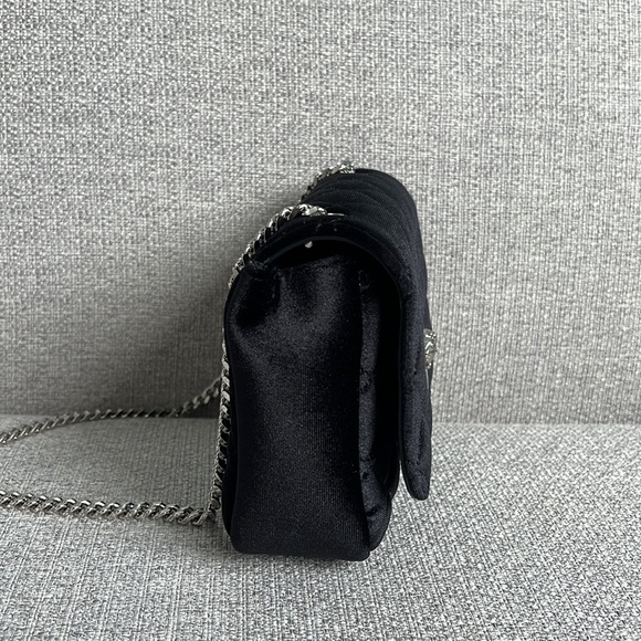 One day SALE!! Versace La Medusa icon velvet leather quilted crossbody bag NEW - Picture 4 of 9